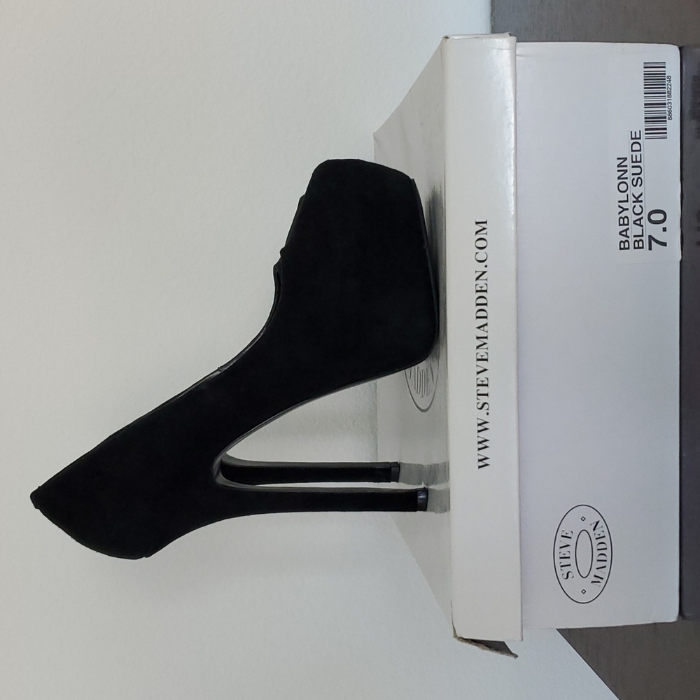 Steve Madden size 7 Babylonn black suede platform pumps used condition